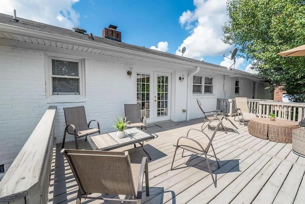 Charming, Cozy Home Close To Uptown, Airport & Whitewater Center Charlotte Feriehus