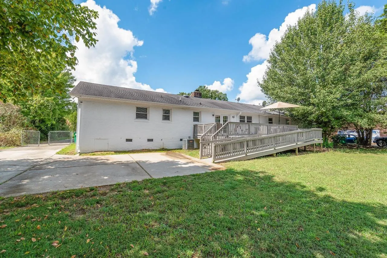Holiday home Charming, Cozy Home Close To Uptown, Airport & Whitewater Center Charlotte United States