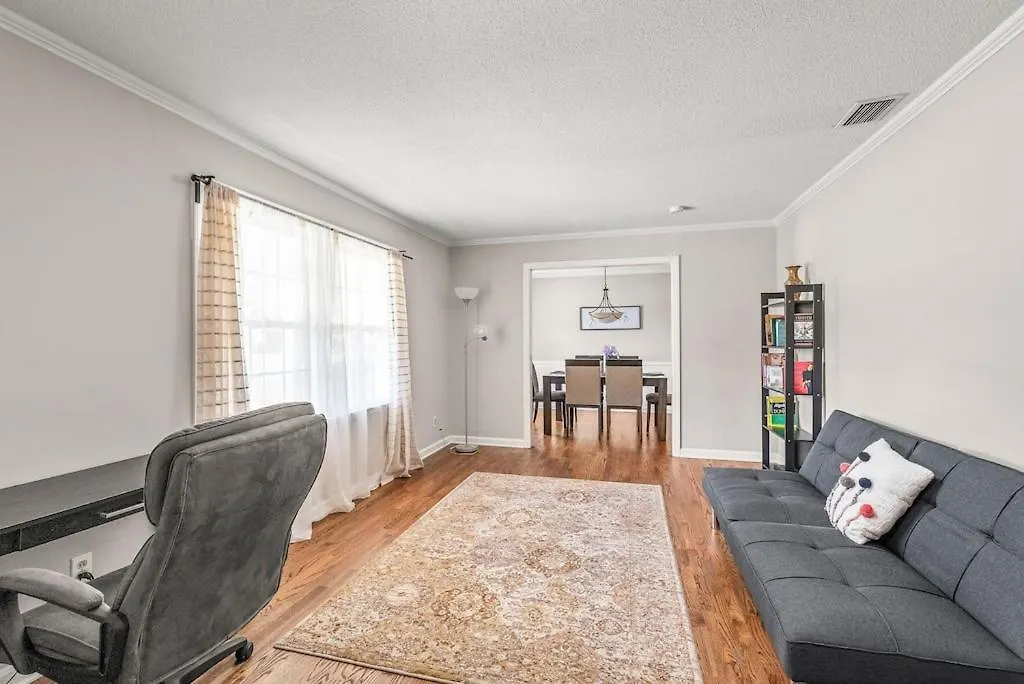 Charming, Cozy Home Close To Uptown, Airport & Whitewater Center Charlotte Holiday home