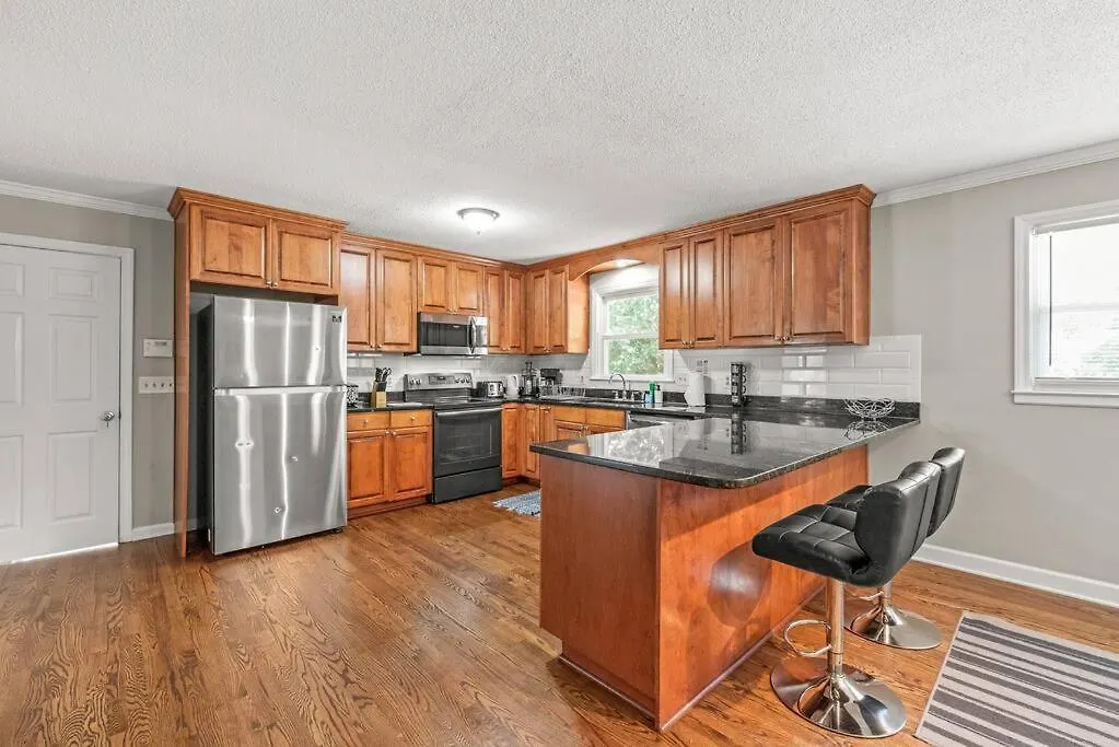 Charming, Cozy Home Close To Uptown, Airport & Whitewater Center Charlotte