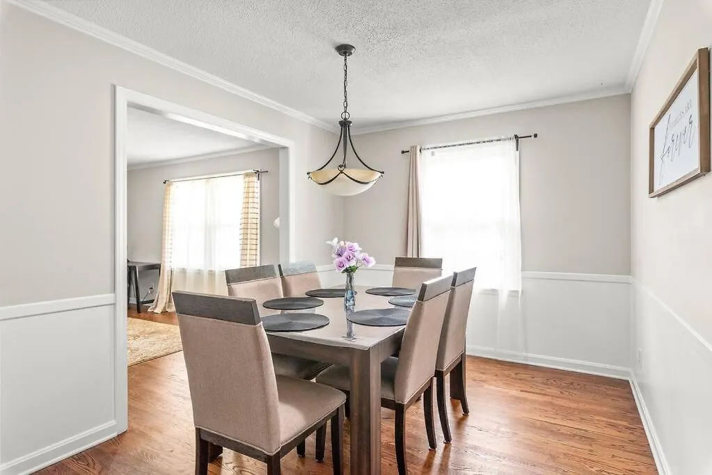 Charming, Cozy Home Close To Uptown, Airport & Whitewater Center Charlotte Holiday home